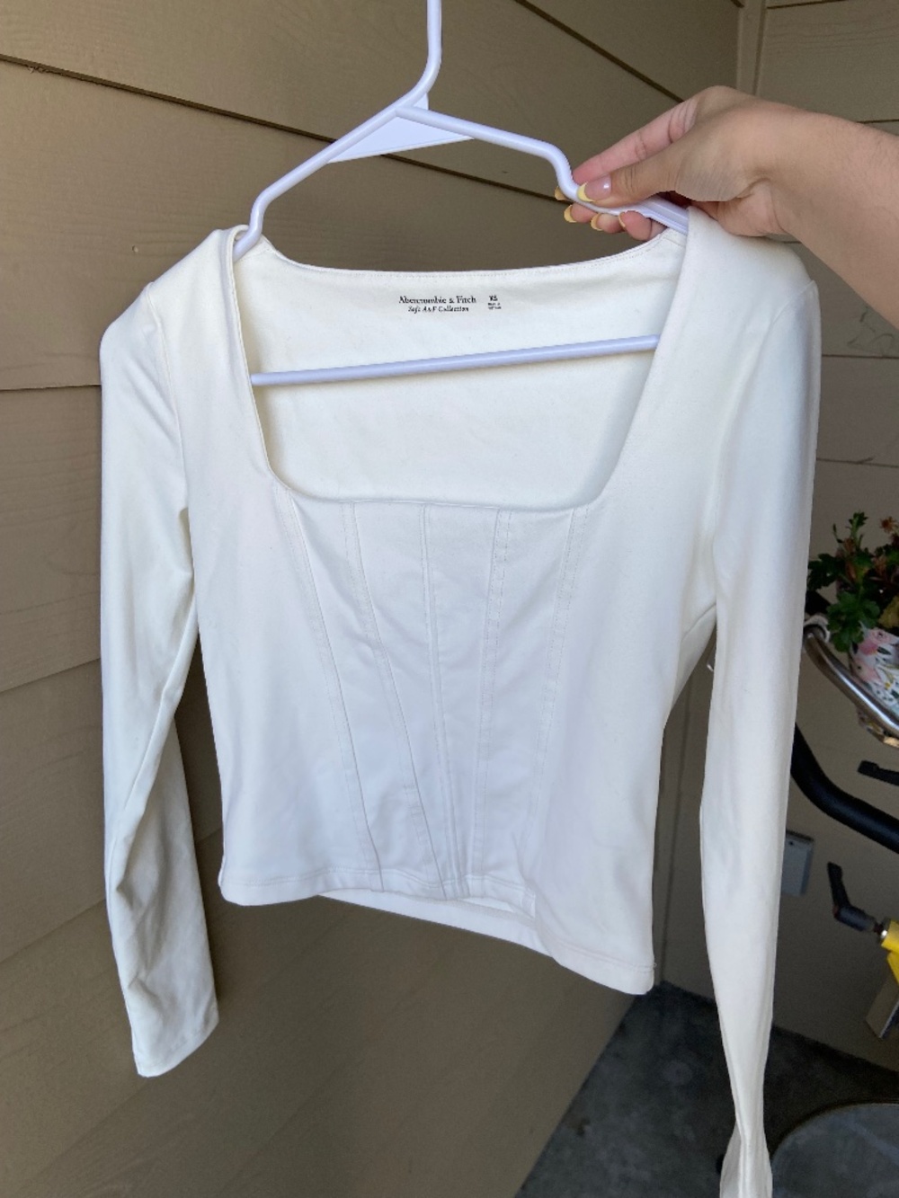 Ambercrombie & Fitch White/Cream Long Sleeve - Picture 4 of 4